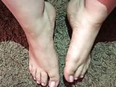 Cum on pretty pink toes (Sexy Feet) HD | xvideosearch.com