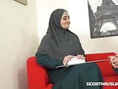 Muslim milf pays for service with her body HD | xvideosearch.com