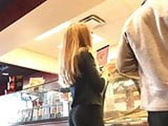 Teen Voyeur - Skinny Blonde Waiting for Snack HD | xvideosearch.com