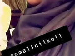 Somali Slut Sucks Banana Full Video | xvideosearch.com