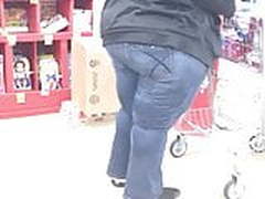 Phat SBBW searching for goodies she dont need Full Video | xvideosearch.com