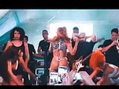 Anitta fogosa com seu look de puta mostrando o cu atolado Free XXX | xvideosearch.com