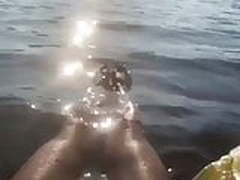 Heidi Klum floating in the water Online | xvideosearch.com